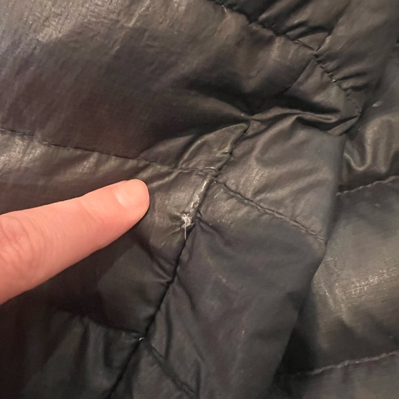 Patagonia Black kids Puffer Jacket - Picture 4 of 5